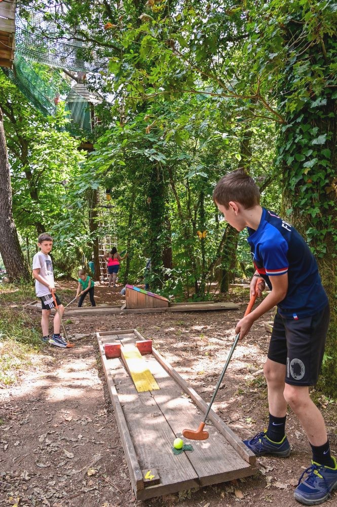 Land aux lutinbs parc aventure mini golf